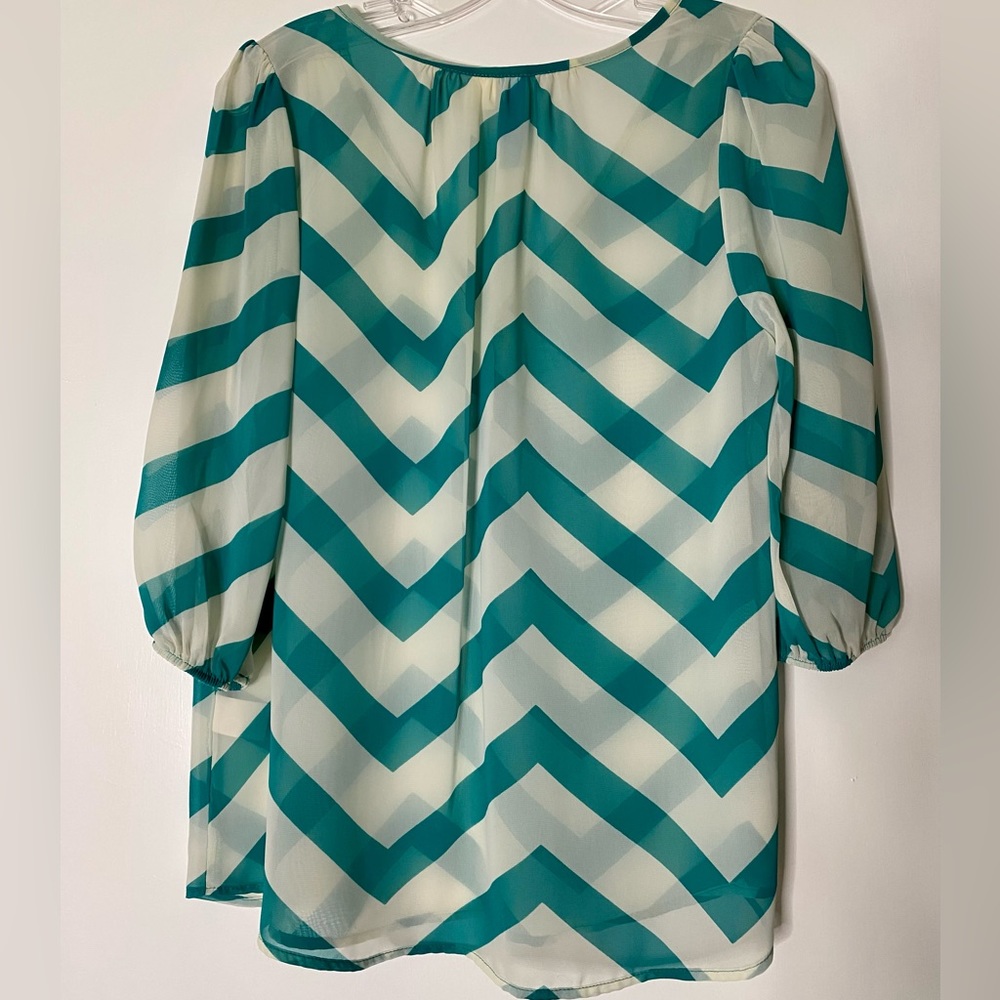 Chevron print blouse - Picture 3 of 4